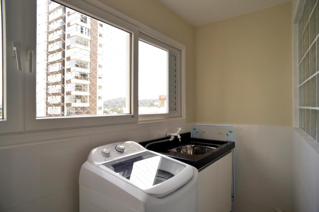 Frente Mar Pe Na Areia, Na Av Atlantica Apartment Balneario Camboriu Exterior photo